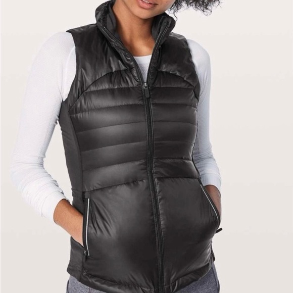 Lululemon Down For A Run Vest II in Black - Picture 4 of 16